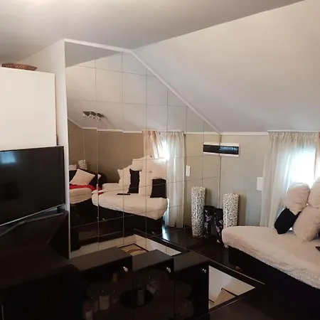 Apartman Happy House Brassó