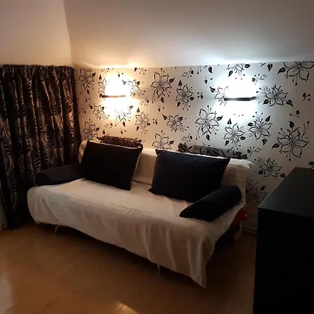 Happy House *